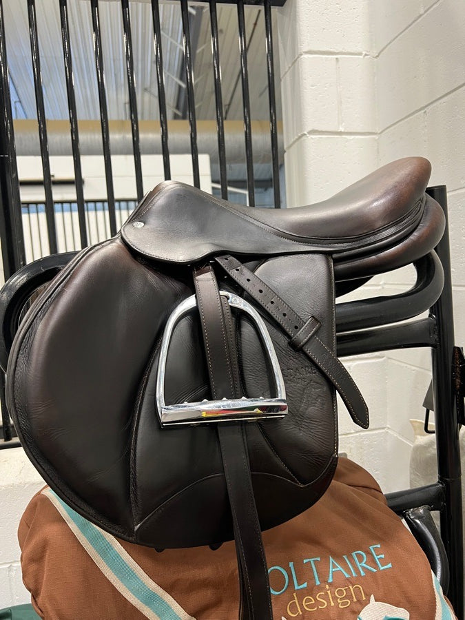 PRICE DROP - 2019 17” Voltaire Palm Beach  Pro panels