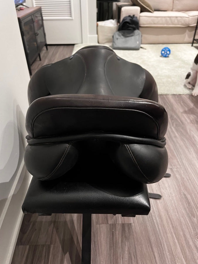 17.5 Hulsebos Dressage Saddle