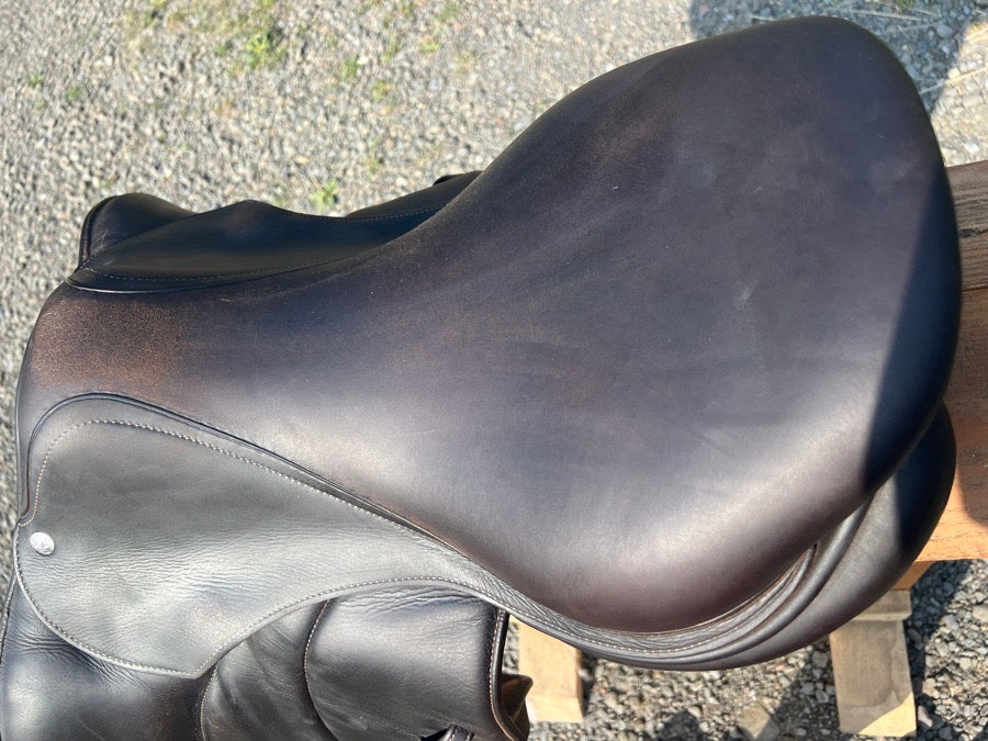 17” Voltaire