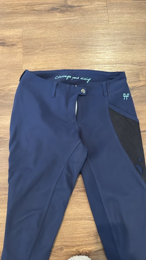 HORSE PILOT WOMENS BREECHES in NAVY. Size Med.