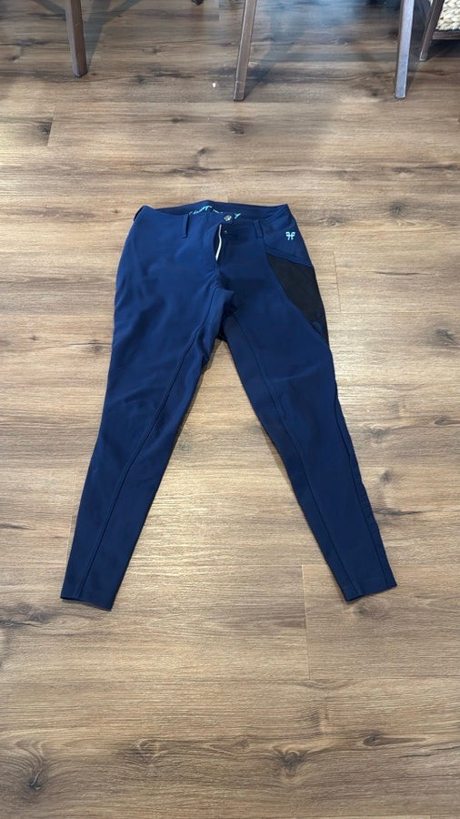HORSE PILOT WOMENS BREECHES in NAVY. Size Med.