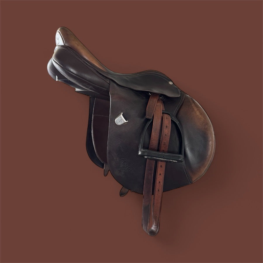 BATES Bates CAIR close contact Saddle (3)