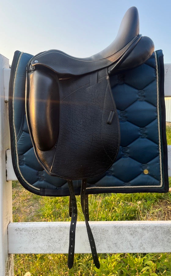 CUSTOM SADDLERY 2017 Custom Saddlery Icon Star