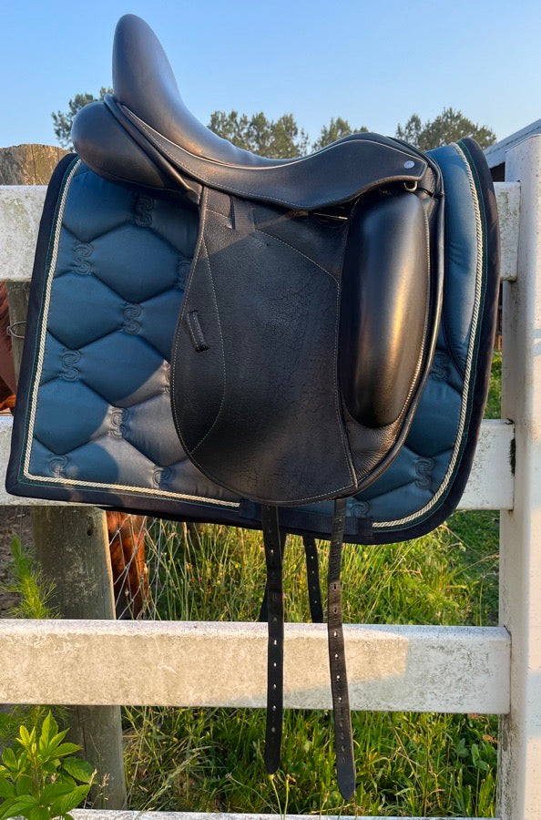 CUSTOM SADDLERY 2017 Custom Saddlery Icon Star (2)
