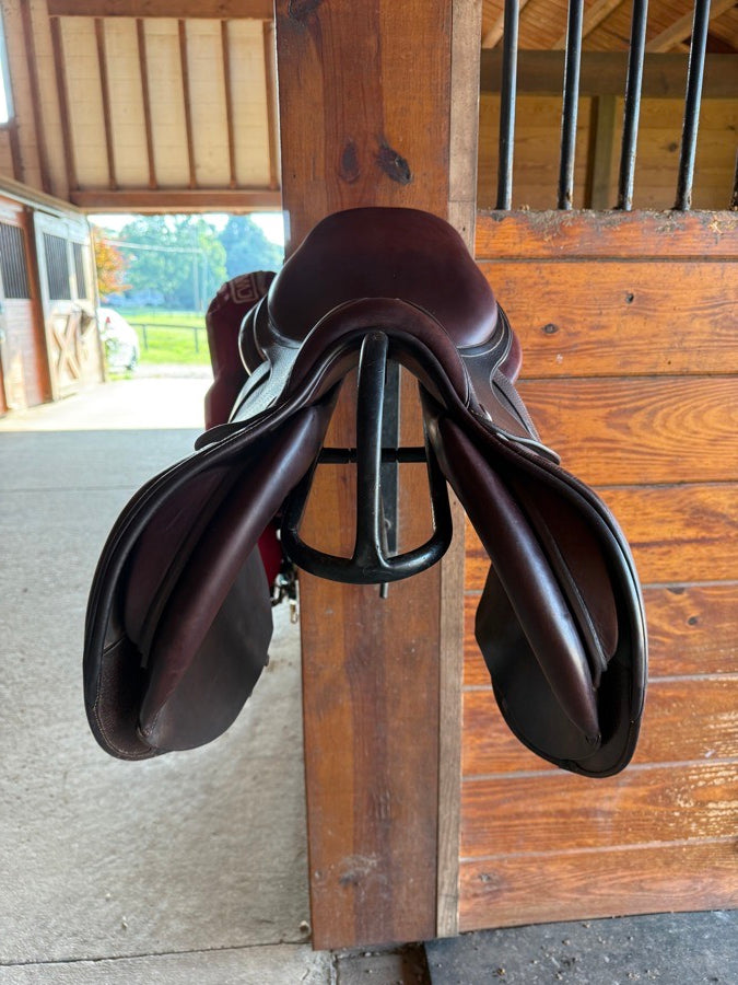 CWD 2019 17” CWD Saddle (3)