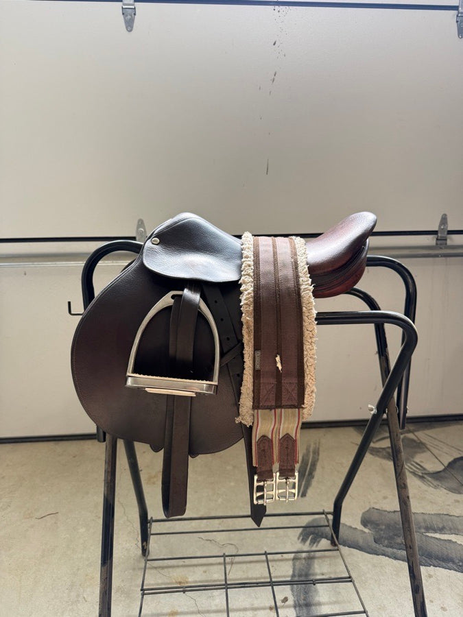 JIMMY'S 16” Jimmy’s 20th Century Saddle (5)