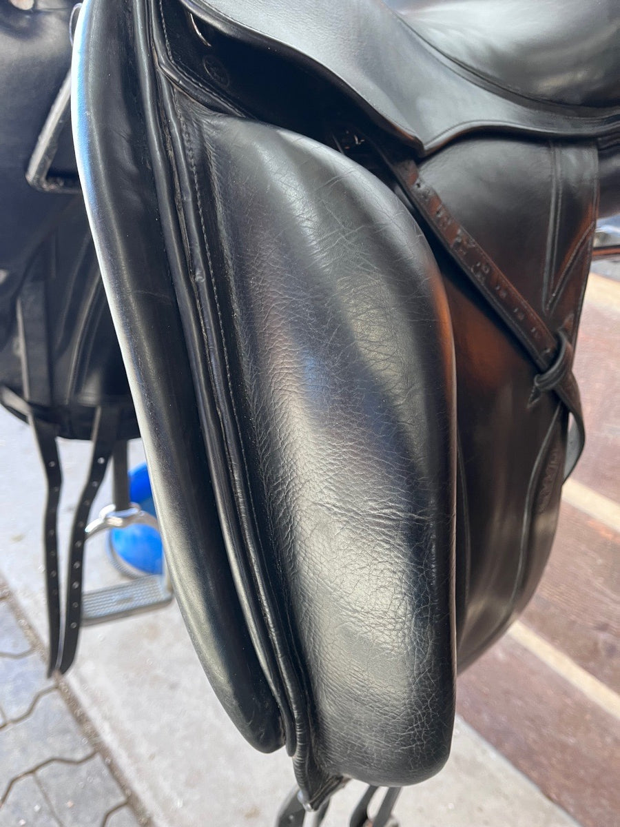 CWD SE08 17” 3XL Dressage Saddle
