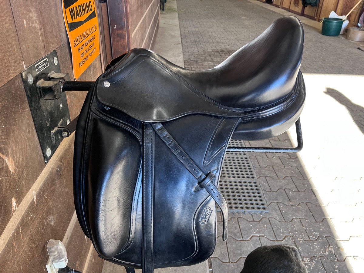 CWD SE08 17” 3XL Dressage Saddle