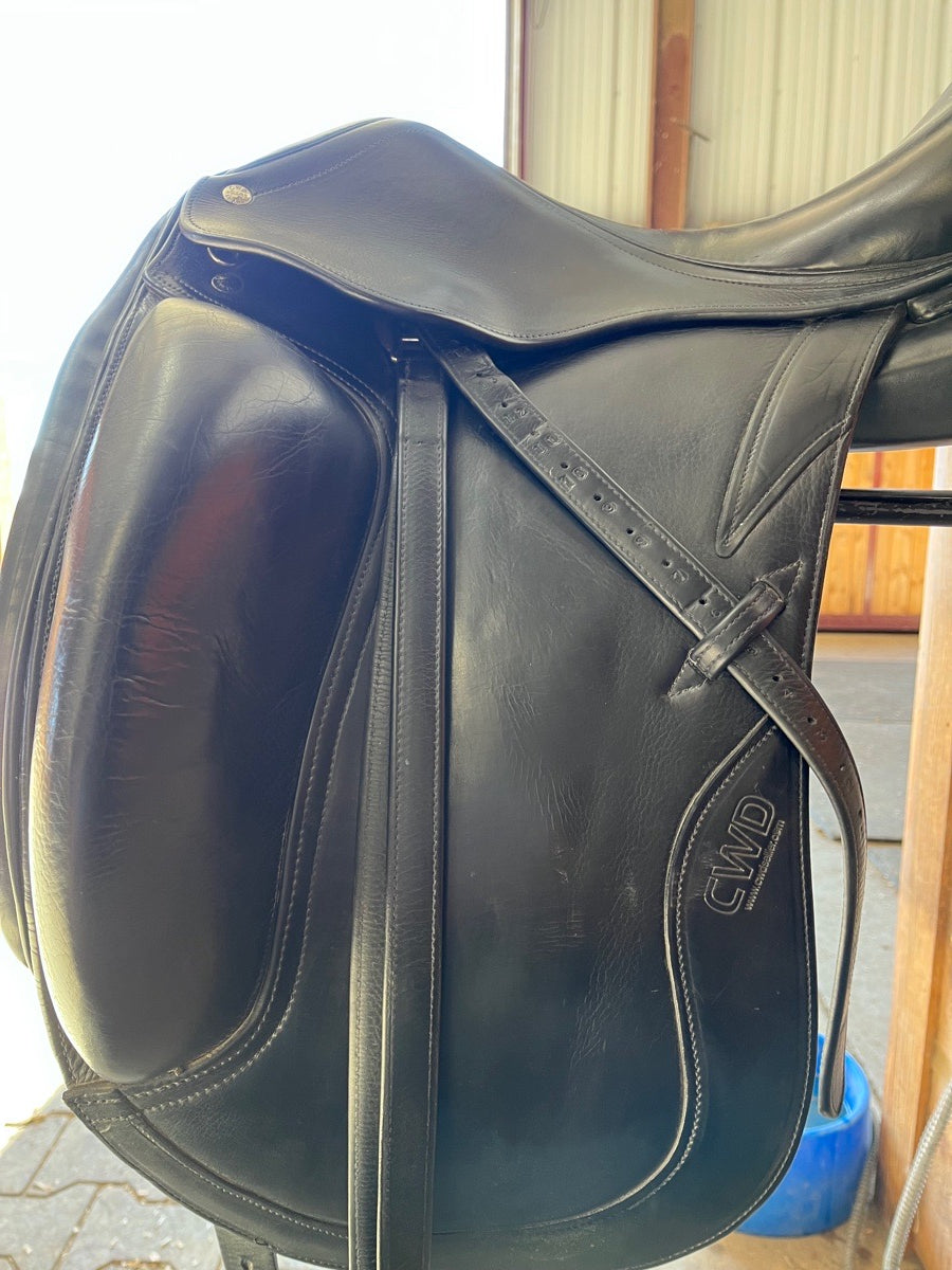 CWD SE08 17” 3XL Dressage Saddle