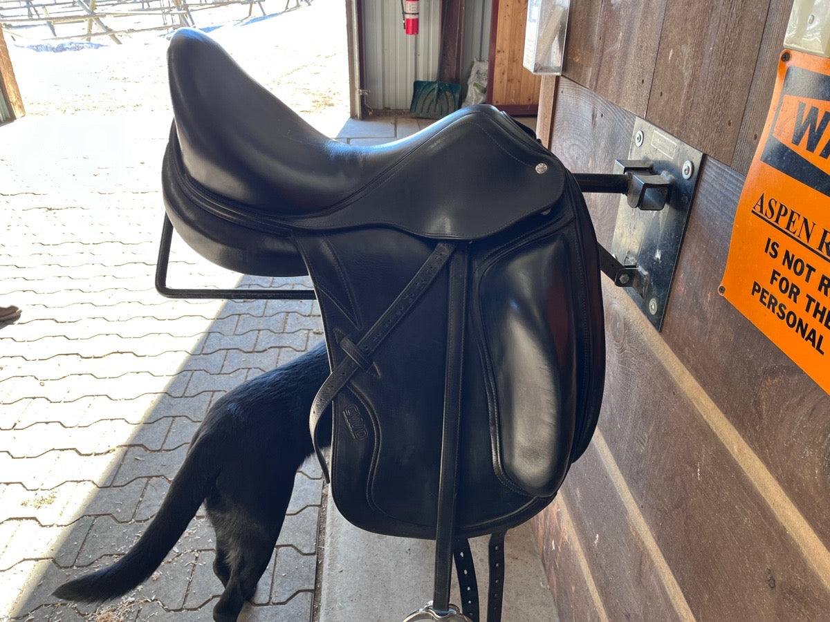CWD SE08 17” 3XL Dressage Saddle