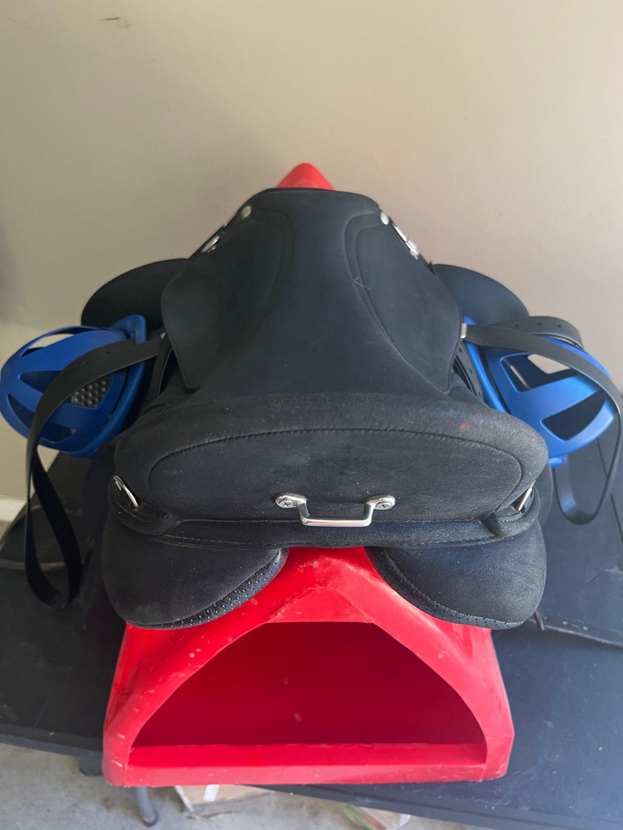 Wintec pro endurance saddle with HART