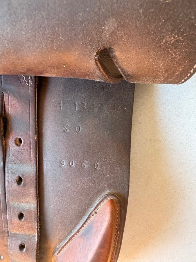 BUTET 17” Butet Saddle - “P” Seat - 1 Flaps (3)