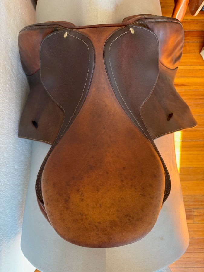 BUTET 17” Butet Saddle - “P” Seat - 1 Flaps (5)