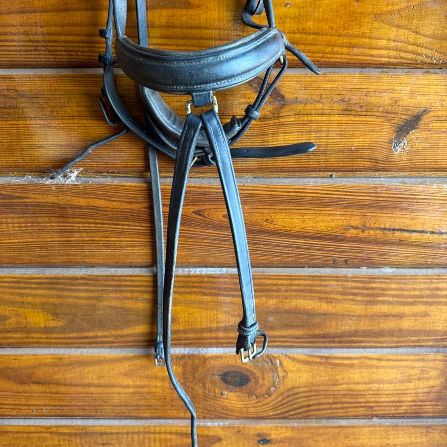 BOBBY'S ENGLISH TACK Black Bobby’s English Tack Horseback Riding Bridle With Crank Noseband And Flash (3)