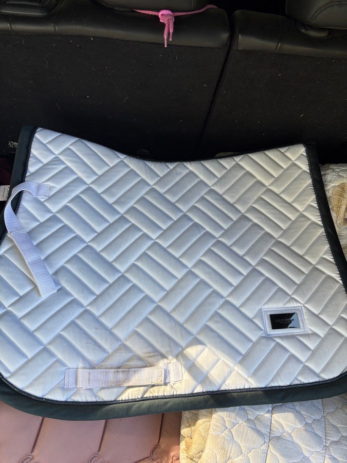 EQUESTRIAN STOCKHOLM Equestrian Stockholm dramatic Monday jump pad