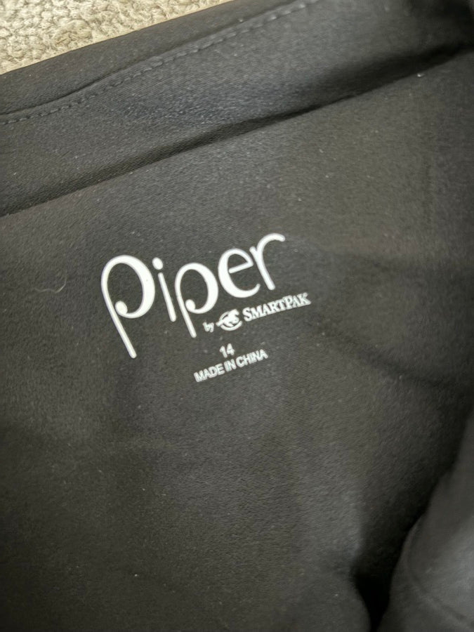 PIPER BY SMARTPAK 14 Smartpak Piper Softshell Show Coat II, black. Great condition (used twice) (2)
