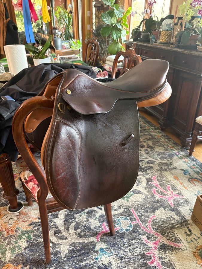 COLLEGIATE Collegiate jumper saddle (4)