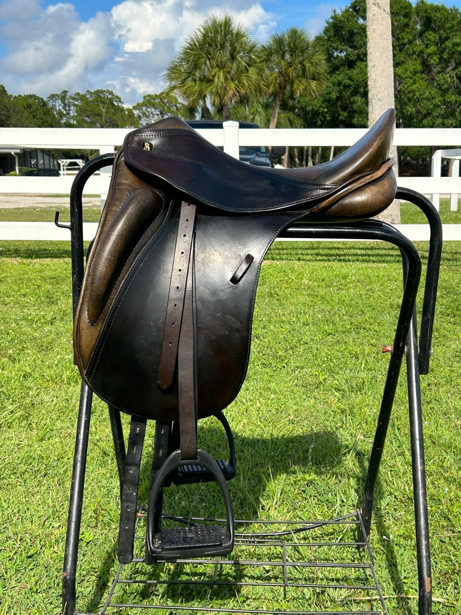 17” 1/2  Marvas Krehan monoflap dressage saddle