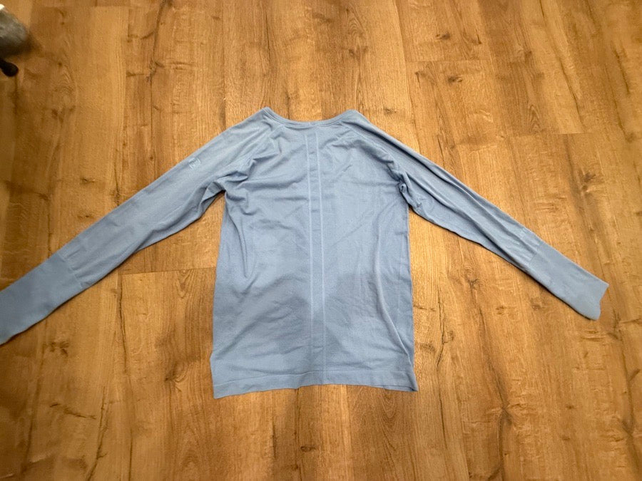 TKEQ TKEQ LONG SLEEVE BLUE ATHLETIC SEAMLESS SHIRT (3)