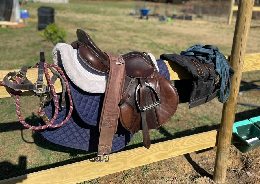ALBION Albion 16” jump saddle (2)