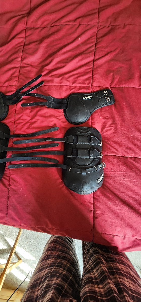 CWD Open Front & Hind boots