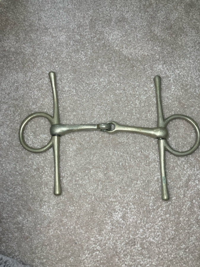 full cheek snaffle bit