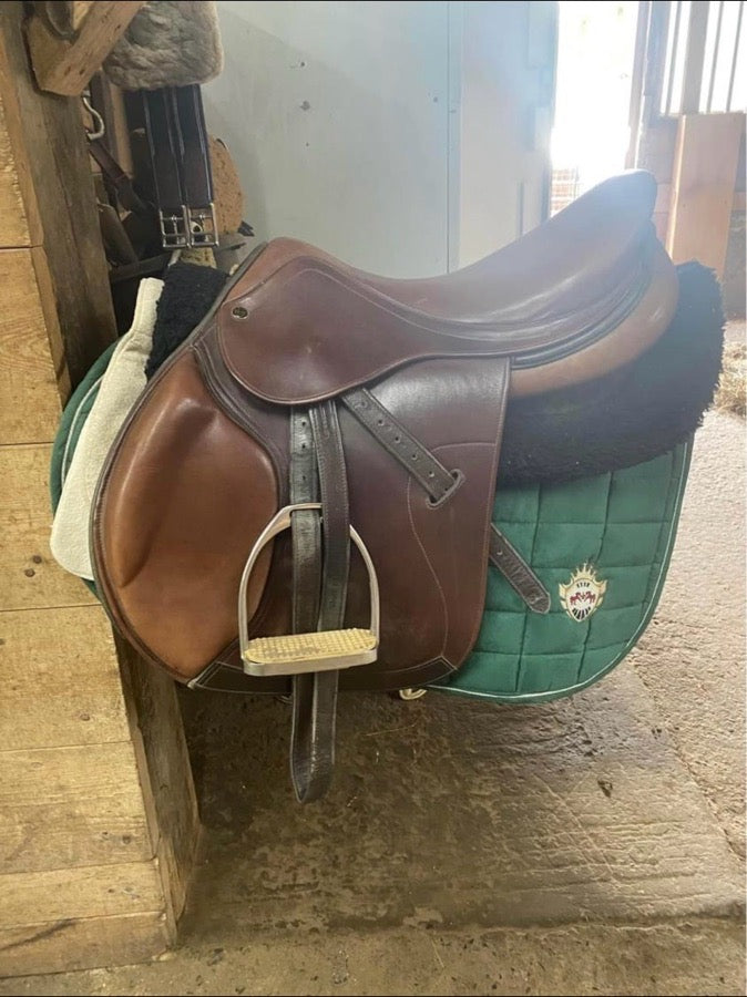 HDR Saddle