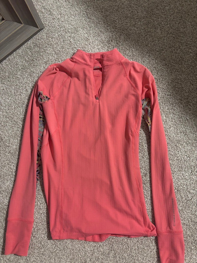 NOBLE OUTFITTERS Pink Noble Outfitter sun shirt