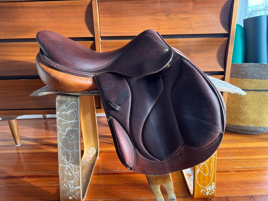 17.5” 2006 Devoucoux Chiberta Monoflap Saddle - Full Calf - 2 Flaps