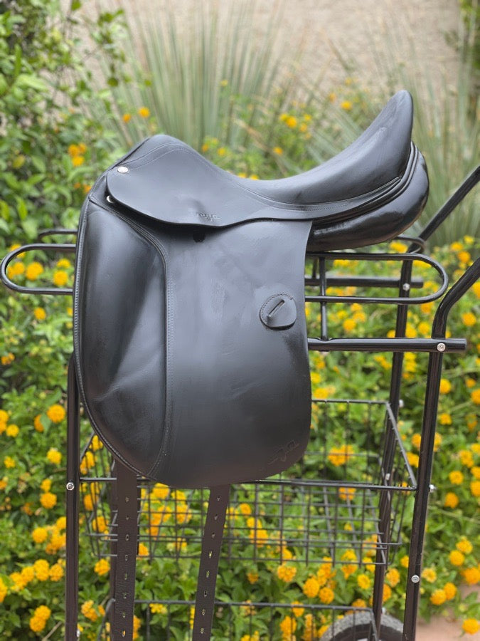 Amerigo Dressage Saddle