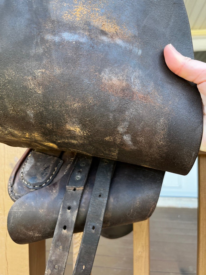 Other Dark brown English dressage saddle (8)