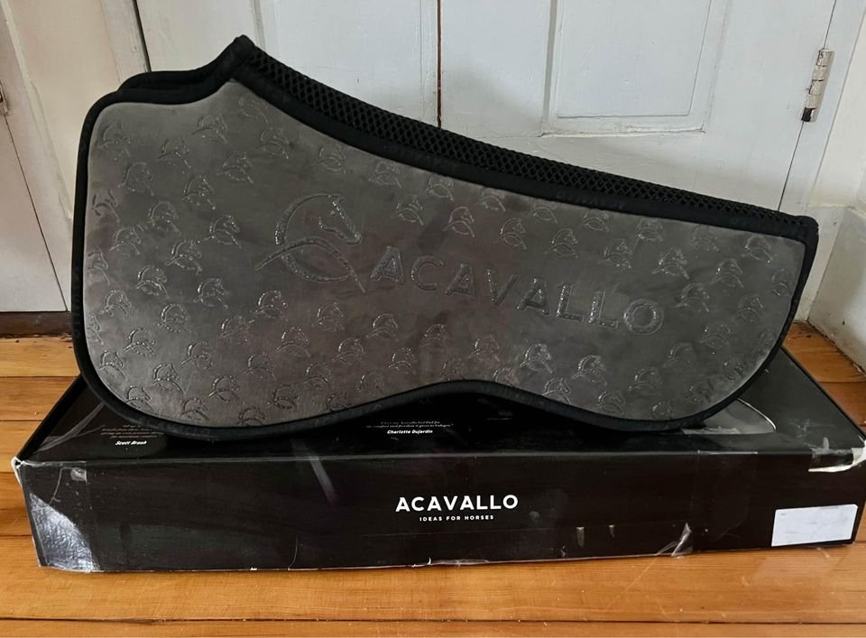 Acavallo Spine Free Memory Foam Half Pad (Grey) - Like New