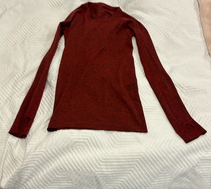 LULULEMON Red long sleeve lululemon too