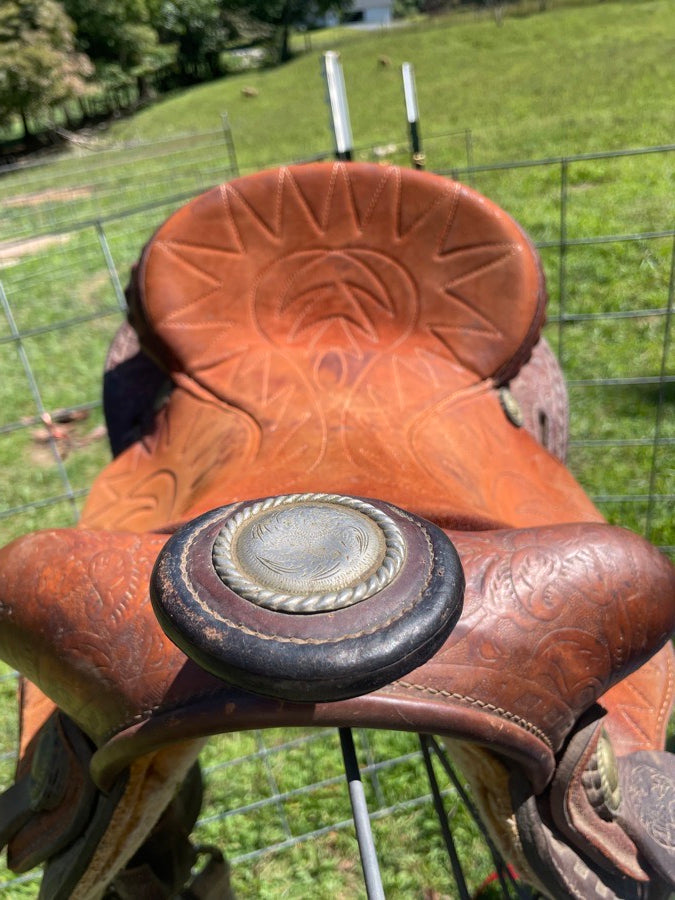 Western saddle