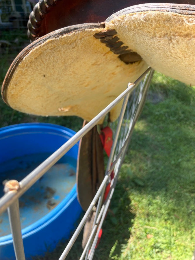 Western saddle