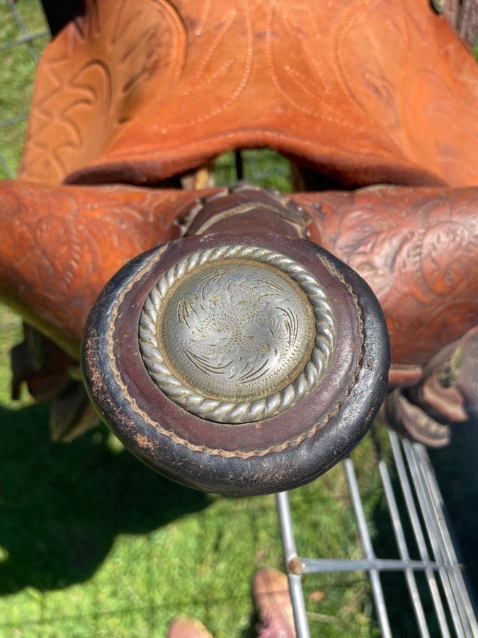 Western saddle