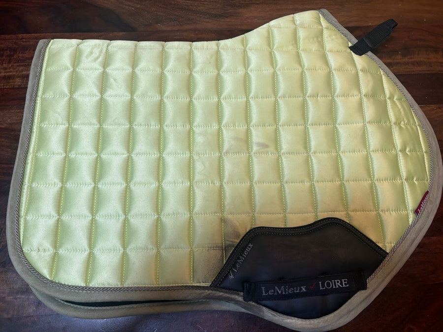 LEMIEUX LeMieux Loire Classic Close Contact Pad - Kiwi