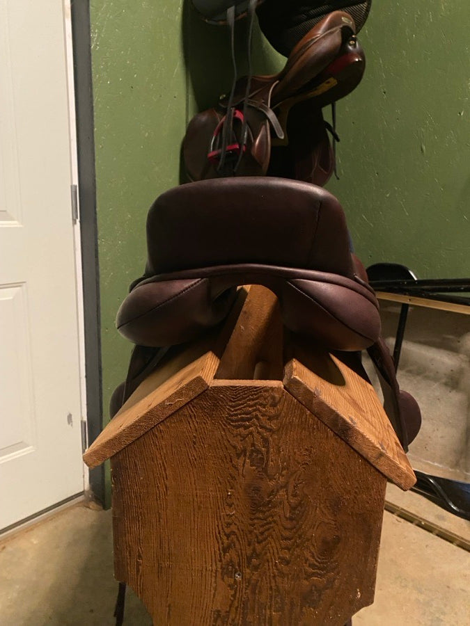 CIRCUIT Dover circuit monoflap saddle (7)