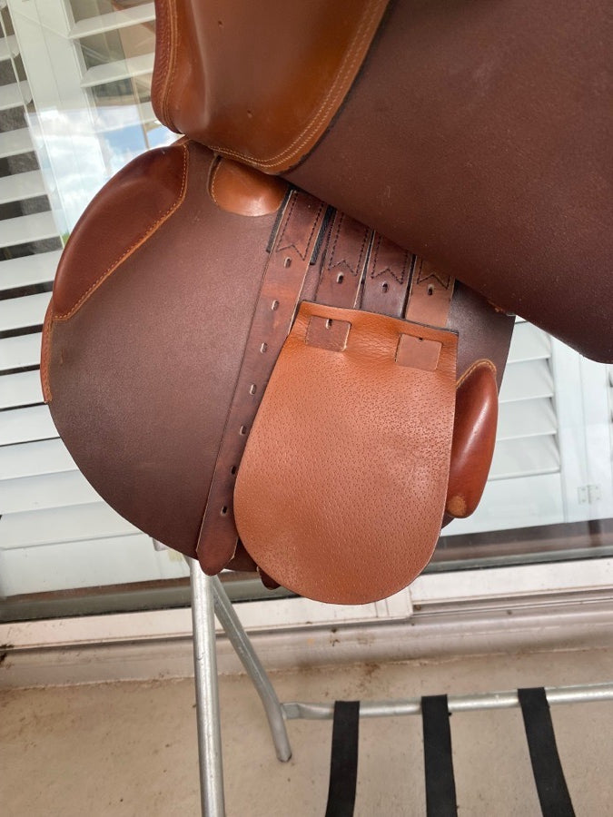 AMERIGO 17” Amerigo Jump Saddle (4)