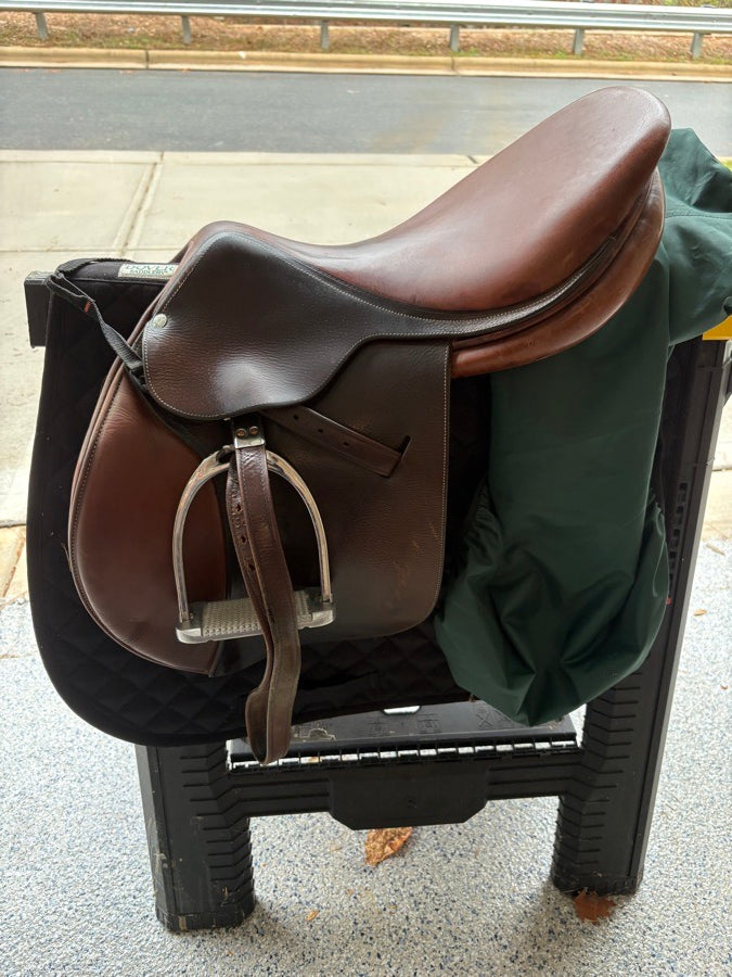 BUTET Butet 17” 2.5 Flap Saddle