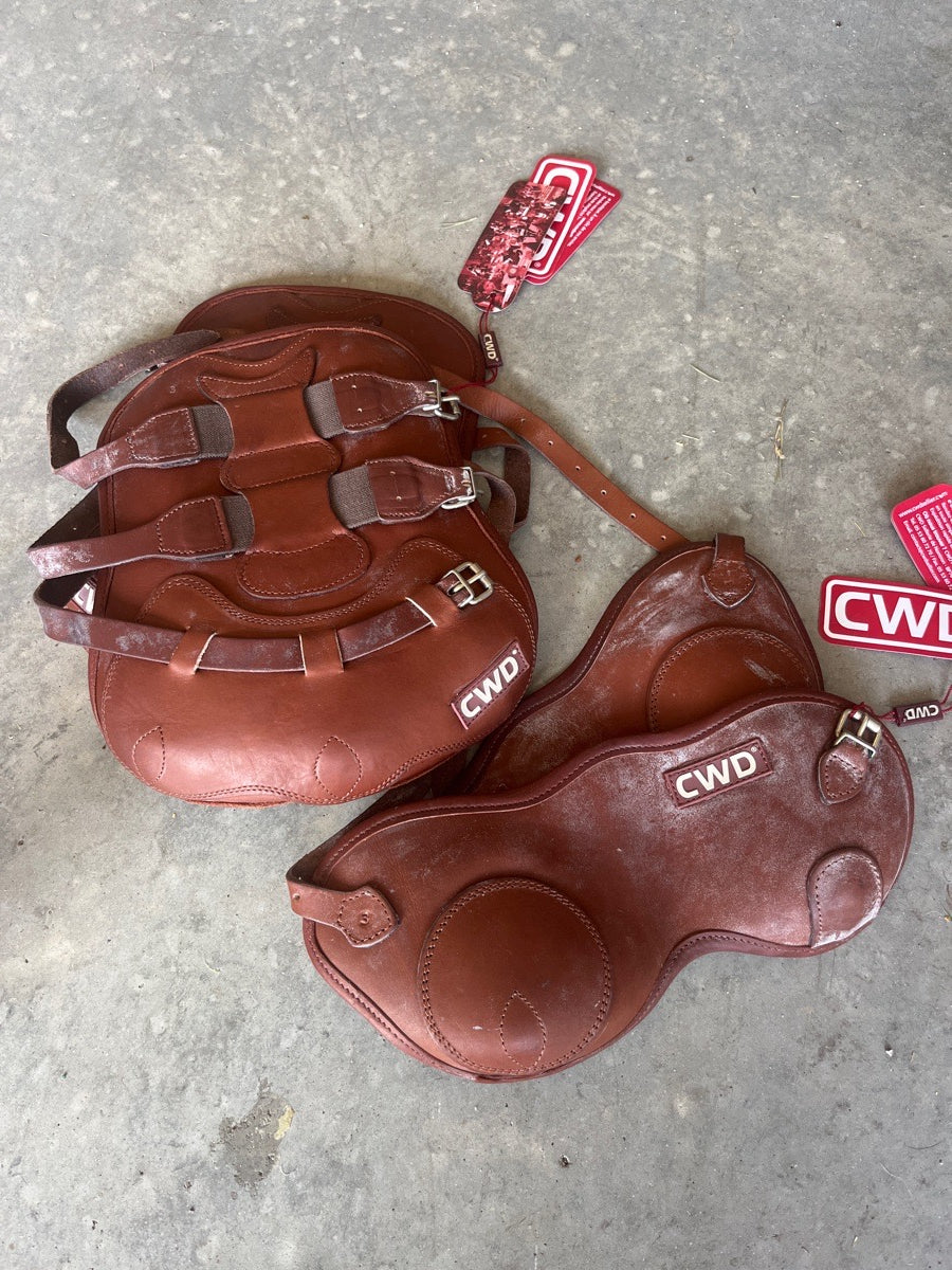 CWD Front & Back Boots Size 3 M/L