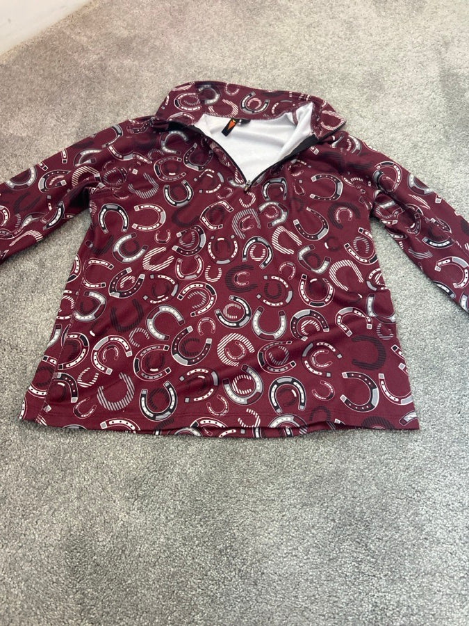Long sleeve quarter zip pull over