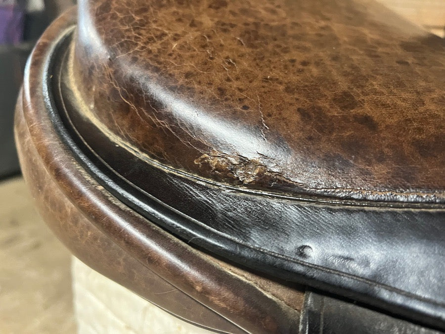 FRANK BAINES Frank Baines Jumping Saddle 18” Seat (5)