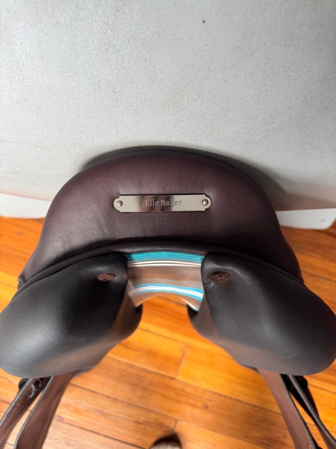 VOLTAIRE 17.5” 2023 Voltaire Stuttgart Saddle - 3AA - Grain / Buffalo - MINT (8)