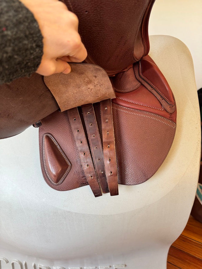 CWD 17” CWD SE03 PRO Saddle - 2024 - 1L - Grained Buffalo - NEW (4)