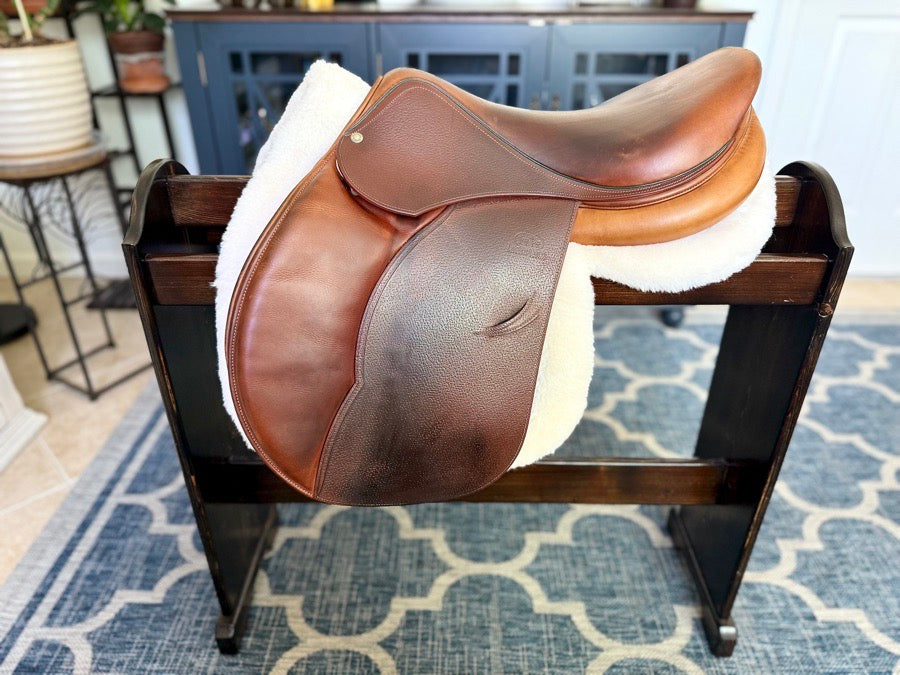 DEVOUCOUX 2013 Devoucoux Oldara | 18” | 4 Flap| Arcade Normale| EXCELLENT CONDITION!!! (2)