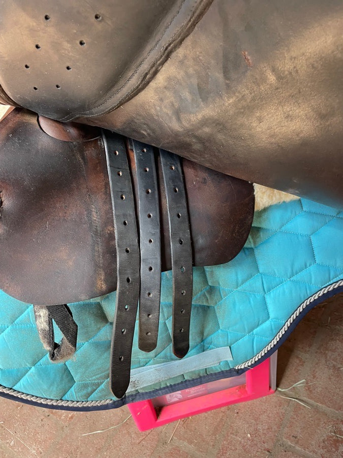 18” custom jump saddle
