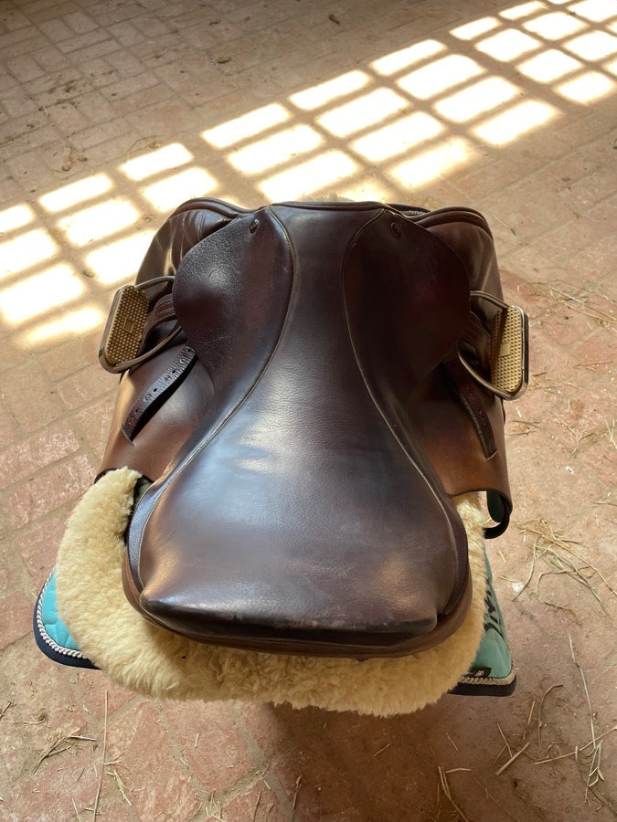 18” custom jump saddle