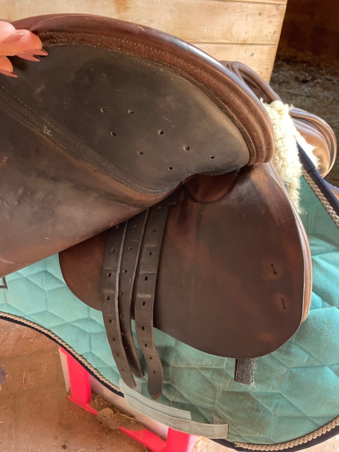 18” custom jump saddle