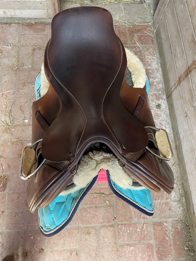 18” custom jump saddle